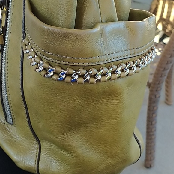 ☘️B. Makowsky Shoulder Bag. Olive Green Leather. - Picture 1 of 8